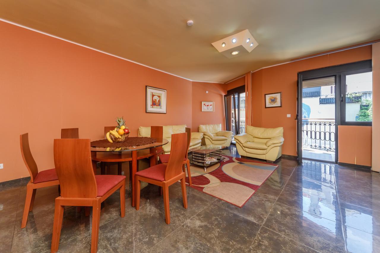 Apartments Coral コトル エクステリア 写真