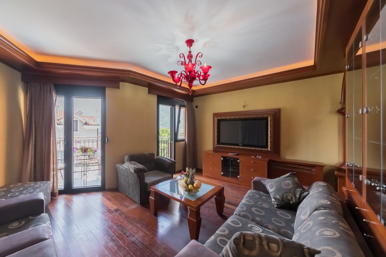 Apartments Coral コトル エクステリア 写真
